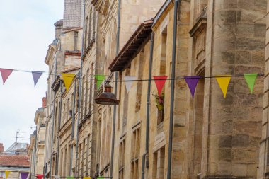 Garonne nehrindeki Bordeaux şehrinde.
