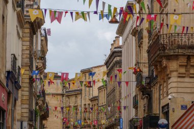 Garonne nehrindeki Bordeaux şehrinde.