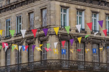 Garonne nehrindeki Bordeaux şehrinde.
