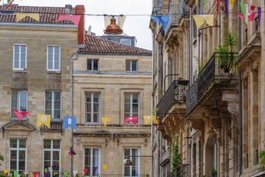 Garonne nehrindeki Bordeaux şehrinde.
