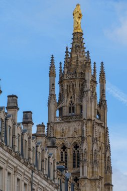 Garonne nehrindeki Bordeaux şehrinde.