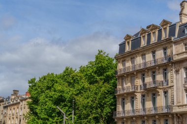 Garonne nehrindeki Bordeaux şehrinde.
