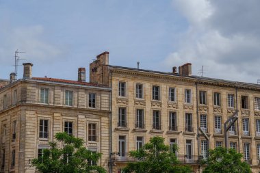 Garonne nehrindeki Bordeaux şehrinde.