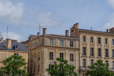 Garonne nehrindeki Bordeaux şehrinde.