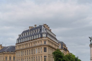Garonne nehrindeki Bordeaux şehrinde.
