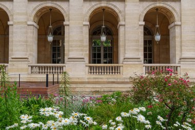 Garonne nehrindeki Bordeaux şehrinde.