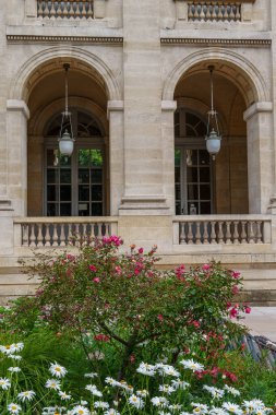 Garonne nehrindeki Bordeaux şehrinde.