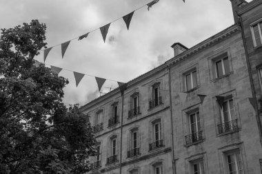 Garonne nehrindeki Bordeaux şehrinde.