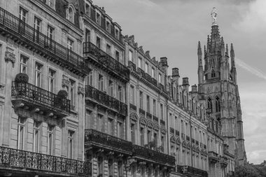 Garonne nehrindeki Bordeaux şehrinde.