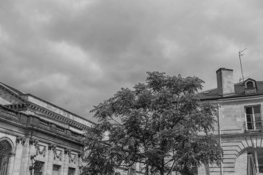 Garonne nehrindeki Bordeaux şehrinde.