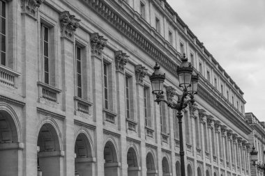 Garonne nehrindeki Bordeaux şehrinde.