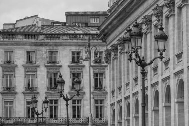 Garonne nehrindeki Bordeaux şehrinde.