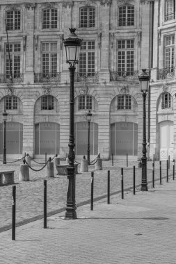 Garonne nehrindeki Bordeaux şehrinde.