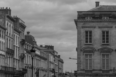 Garonne nehrindeki Bordeaux şehrinde.