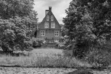 Coesfeld yakınlarındaki Alman Baumberge 'inde yürüyüş.