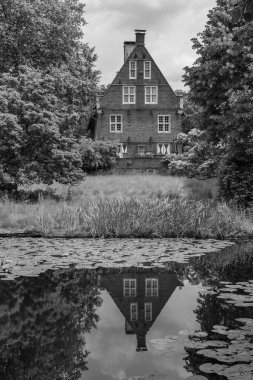 Coesfeld yakınlarındaki Alman Baumberge 'inde yürüyüş.