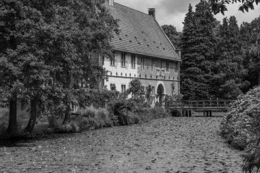 Coesfeld yakınlarındaki Alman Baumberge 'inde yürüyüş.