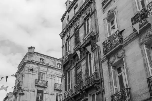 Garonne nehrindeki Bordeaux şehrinde.