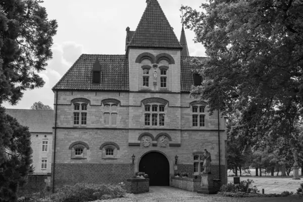 Coesfeld yakınlarındaki Alman Baumberge 'inde yürüyüş.