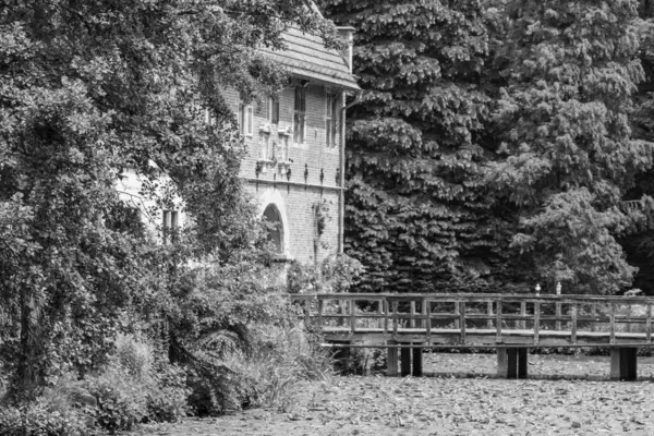 Coesfeld yakınlarındaki Alman Baumberge 'inde yürüyüş.