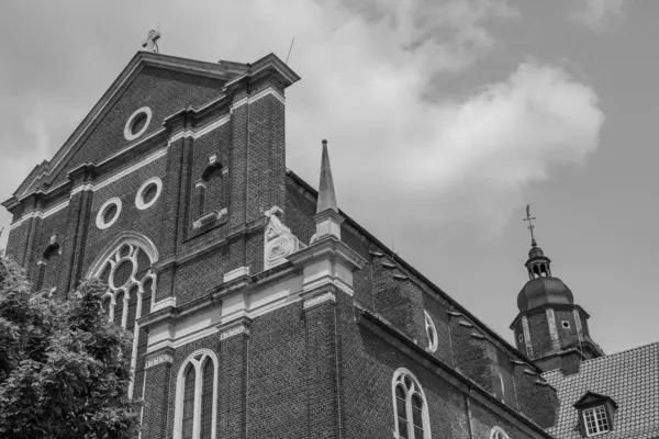 Coesfeld yakınlarındaki Alman Baumberge 'inde yürüyüş.