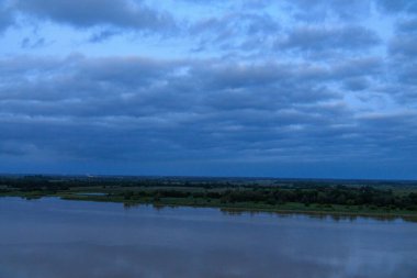 Garonne Nehri 'ndeki Bordeaux şehri.