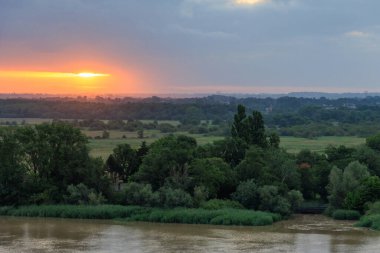 Garonne Nehri 'ndeki Bordeaux şehri.