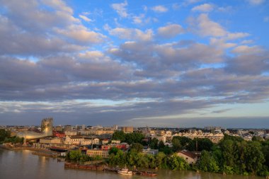 Bordeaux ve Garonne Nehri