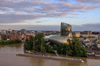 Bordeaux ve Garonne Nehri