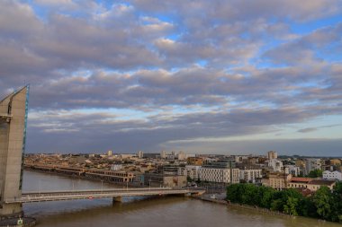 Bordeaux ve Garonne Nehri