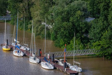 Fransa 'daki Garonne Nehri' nde.