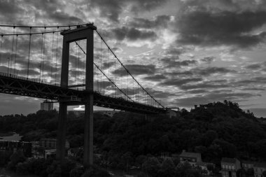 Bordeauyx Garonne nehrinde