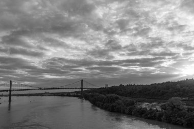 Bordeauyx Garonne nehrinde
