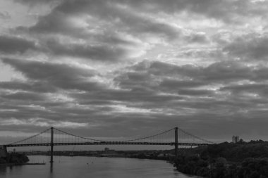 Bordeauyx Garonne nehrinde