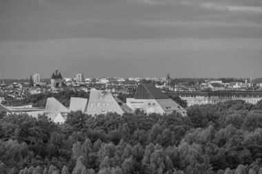Bordeaux şehri Fransa 'daki Garonne Nehri' nde.
