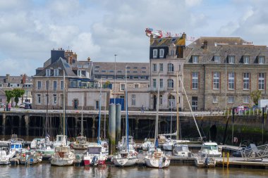 Fransız Normandiya ceketinde.