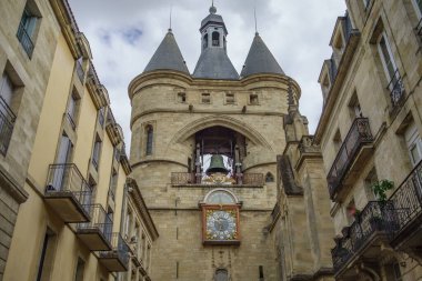 Garonne nehrindeki Bordeaux şehrinde.
