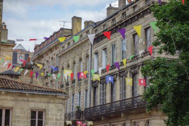 Garonne nehrindeki Bordeaux şehrinde.