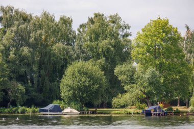 Potsdam şehri ve Germa Brandenburg gölleri