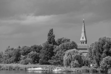 Werder şehri ve Almanya 'da Potsdam yakınlarında göller