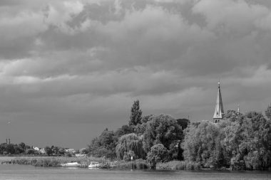 Werder şehri ve Almanya 'da Potsdam yakınlarında göller
