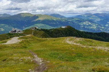 Avusturya Alpleri 'nde Carinthia' da yürüyüş
