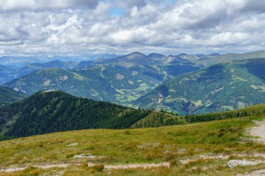 Avusturya Alpleri 'nde Carinthia' da yürüyüş