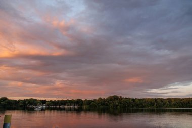Potsdam şehrinde yaz arifesinde