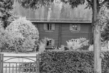 Akşamleyin Potsdam şehrinde.