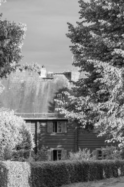 Akşamleyin Potsdam şehrinde.