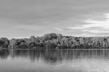 Akşamleyin Potsdam şehrinde.