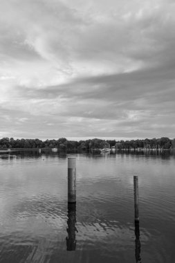 Akşamleyin Potsdam şehrinde.