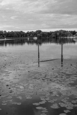 Akşamleyin Potsdam şehrinde.