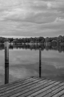 Akşamleyin Potsdam şehrinde.
